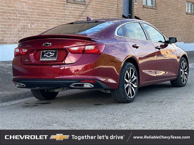 new 2025 Chevrolet Malibu car, priced at $25,740