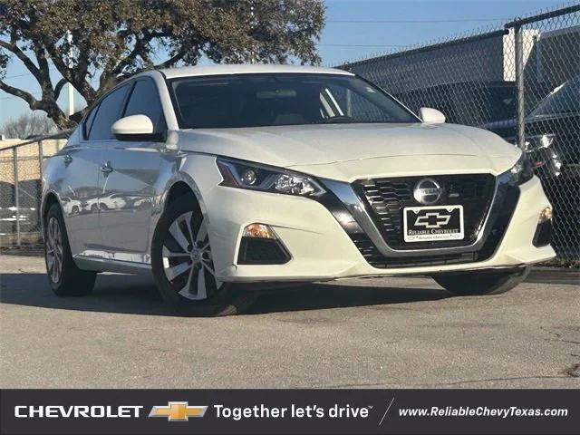 used 2020 Nissan Altima car, priced at $13,492