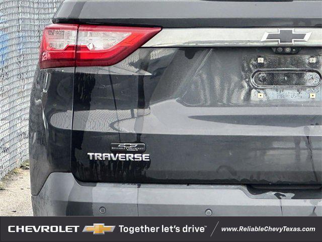 used 2018 Chevrolet Traverse car, priced at $19,392