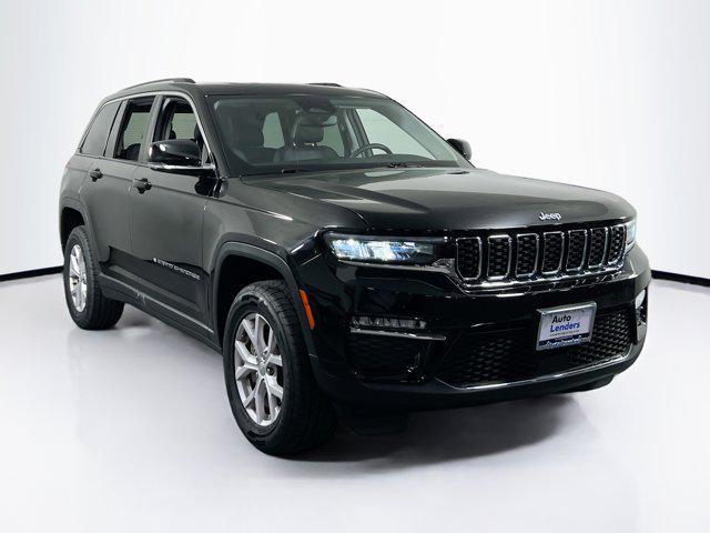 used 2022 Jeep Grand Cherokee car, priced at $35,659