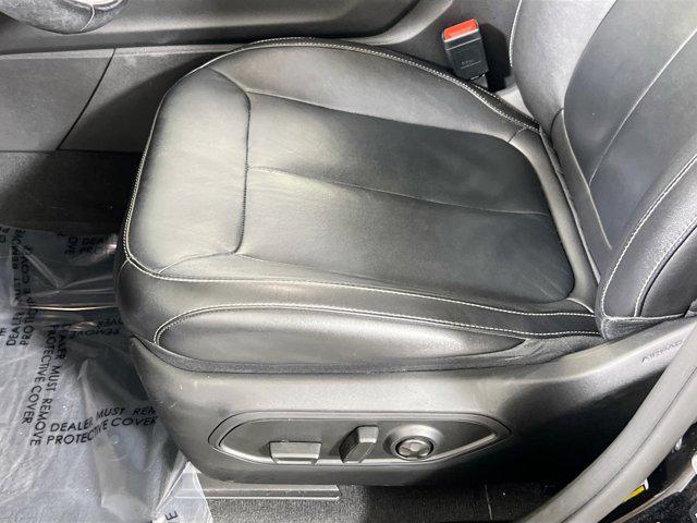 used 2022 Jeep Grand Cherokee car, priced at $35,659