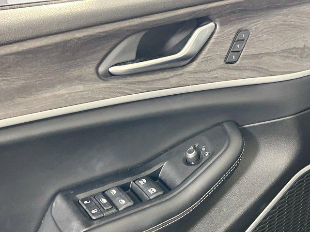 used 2022 Jeep Grand Cherokee car, priced at $35,659