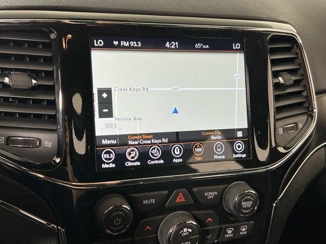 used 2022 Jeep Grand Cherokee car, priced at $29,376