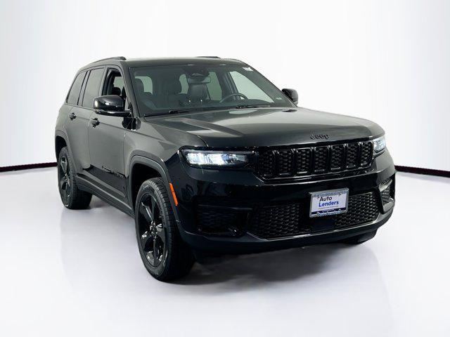 used 2022 Jeep Grand Cherokee car, priced at $31,001