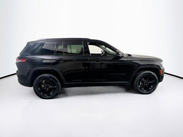 used 2022 Jeep Grand Cherokee car, priced at $31,001