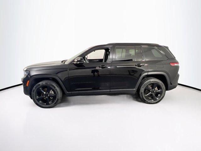 used 2022 Jeep Grand Cherokee car, priced at $31,001