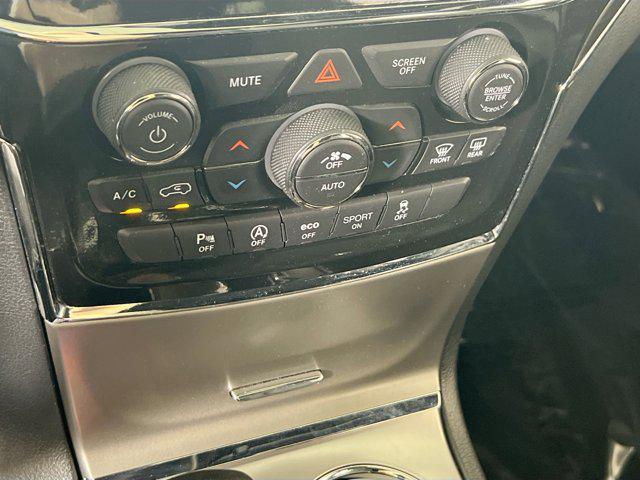 used 2022 Jeep Grand Cherokee car, priced at $29,538
