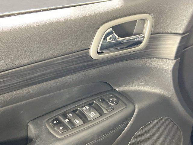 used 2022 Jeep Grand Cherokee car, priced at $27,407
