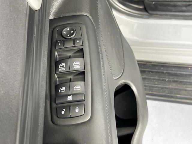 used 2022 Jeep Grand Cherokee car, priced at $29,245