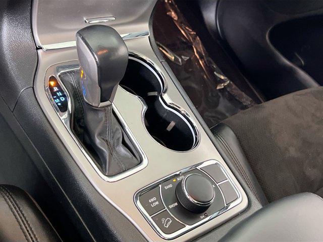 used 2022 Jeep Grand Cherokee car, priced at $29,245