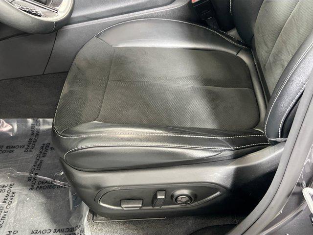 used 2022 Jeep Grand Cherokee car, priced at $35,399