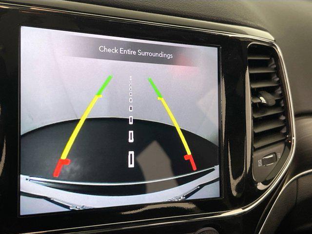 used 2022 Jeep Grand Cherokee car, priced at $28,096