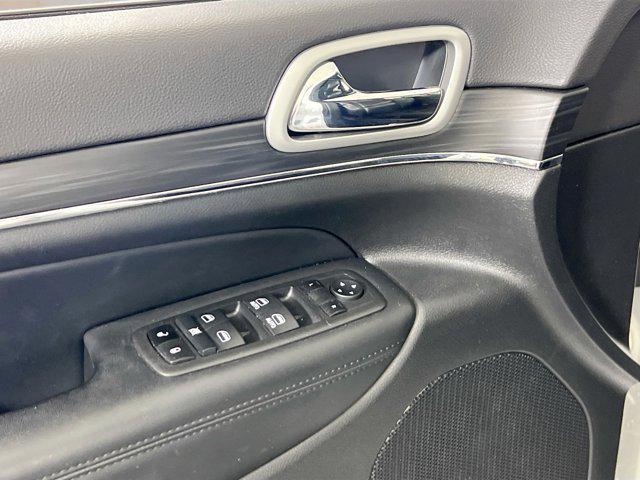 used 2022 Jeep Grand Cherokee car, priced at $28,096