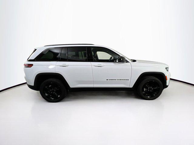 used 2022 Jeep Grand Cherokee car, priced at $35,989