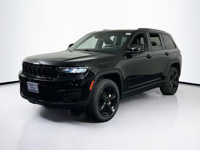 used 2022 Jeep Grand Cherokee car, priced at $33,428