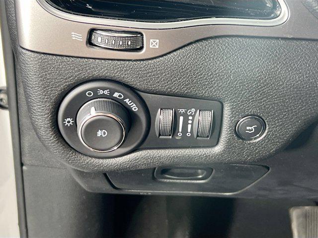 used 2022 Jeep Cherokee car, priced at $25,410