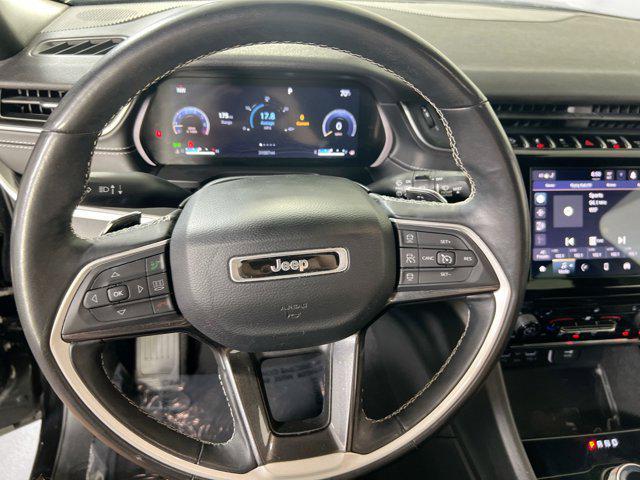 used 2022 Jeep Grand Cherokee car, priced at $32,994