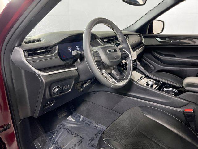 used 2023 Jeep Grand Cherokee car, priced at $35,880