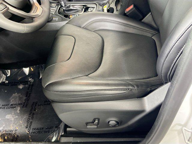 used 2022 Jeep Cherokee car, priced at $28,464