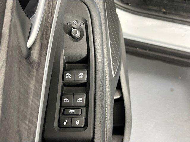 used 2022 Jeep Grand Cherokee car, priced at $33,345