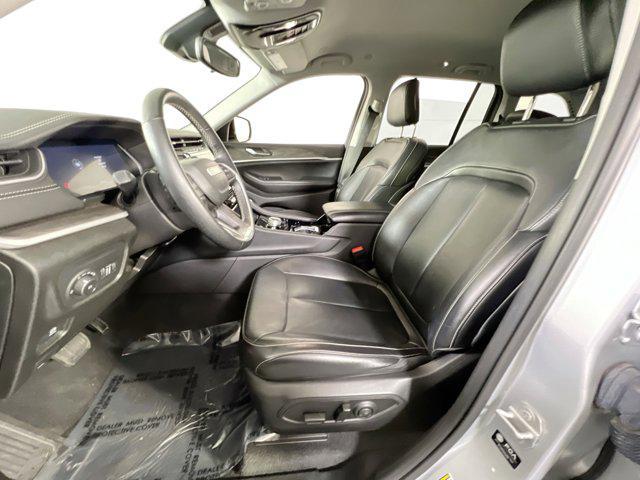 used 2022 Jeep Grand Cherokee car, priced at $33,345