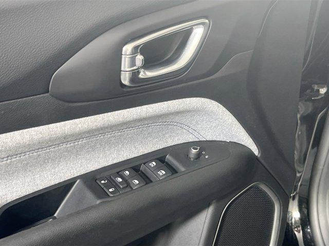 used 2022 Jeep Compass car, priced at $22,007