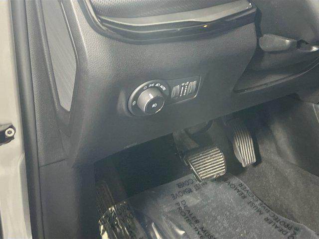 used 2022 Jeep Compass car, priced at $25,212