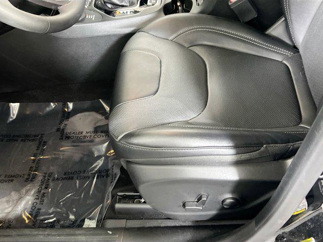 used 2022 Jeep Cherokee car, priced at $25,411