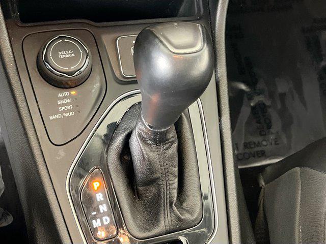 used 2021 Jeep Cherokee car, priced at $22,329