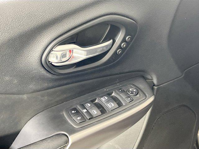 used 2021 Jeep Cherokee car, priced at $22,329