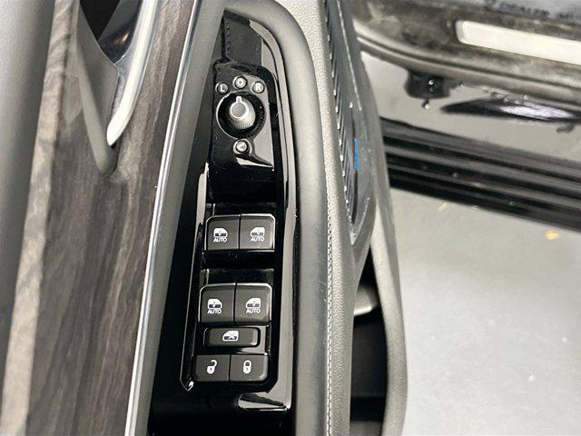 used 2022 Jeep Grand Cherokee car, priced at $35,995