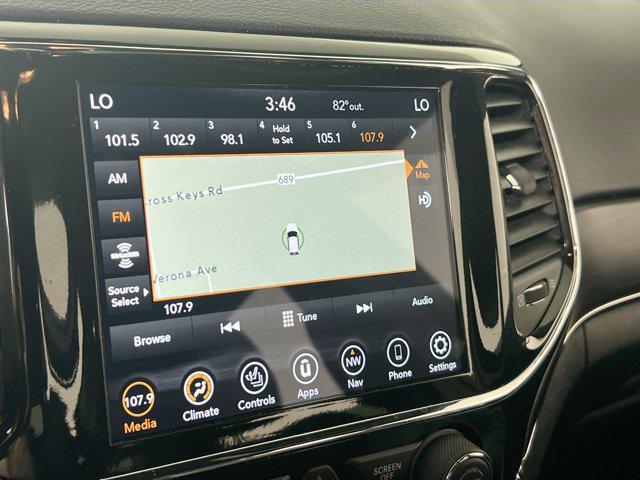 used 2022 Jeep Grand Cherokee car, priced at $29,825
