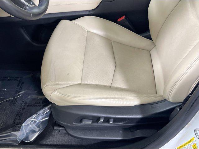 used 2018 Cadillac XT5 car, priced at $22,350