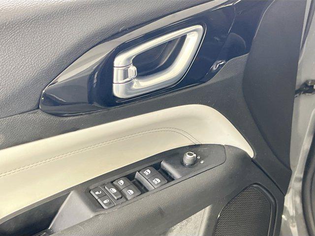 used 2022 Jeep Compass car, priced at $25,674