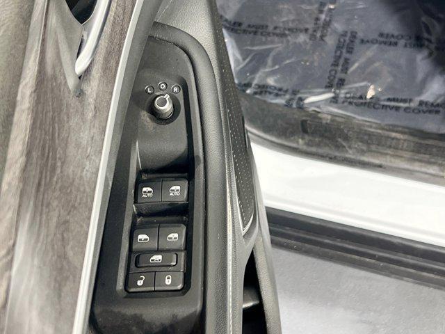 used 2022 Jeep Grand Cherokee car, priced at $35,551