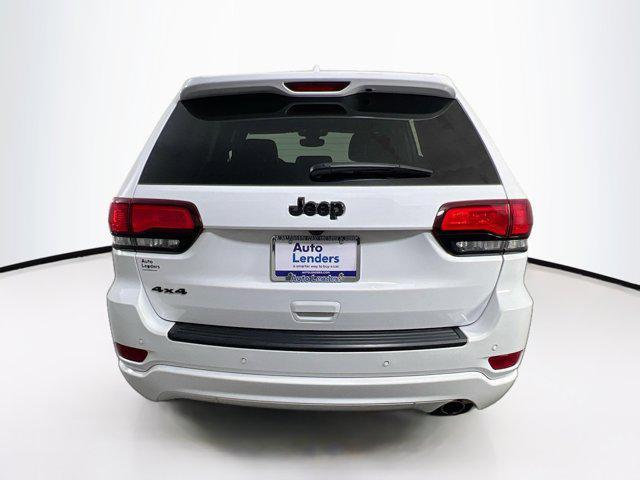 used 2022 Jeep Grand Cherokee car, priced at $31,241