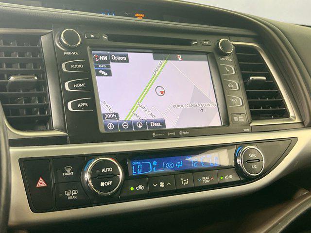 used 2019 Toyota Highlander car, priced at $28,172