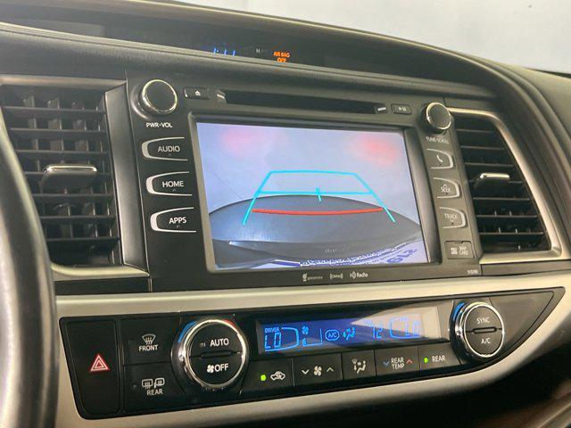 used 2019 Toyota Highlander car, priced at $28,172