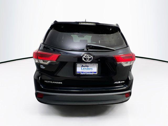 used 2019 Toyota Highlander car, priced at $28,172