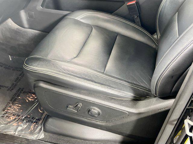 used 2022 Ram 1500 car, priced at $38,286