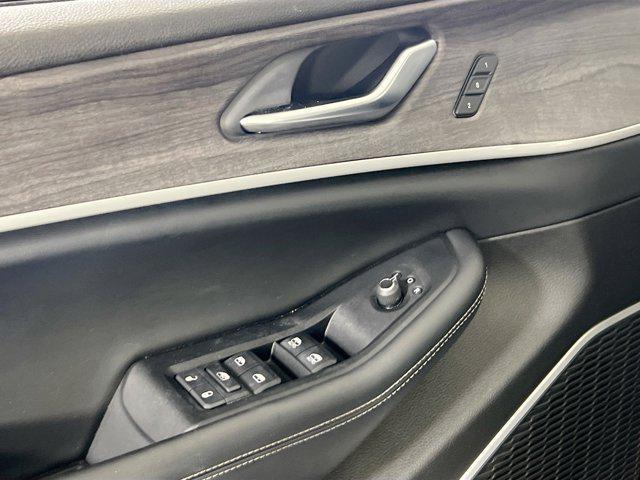 used 2022 Jeep Grand Cherokee car, priced at $35,237
