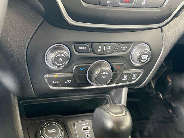 used 2021 Jeep Cherokee car, priced at $24,257
