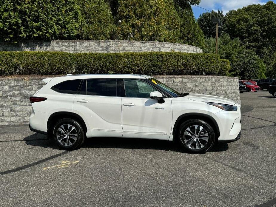 used 2021 Toyota Highlander Hybrid car, priced at $41,995