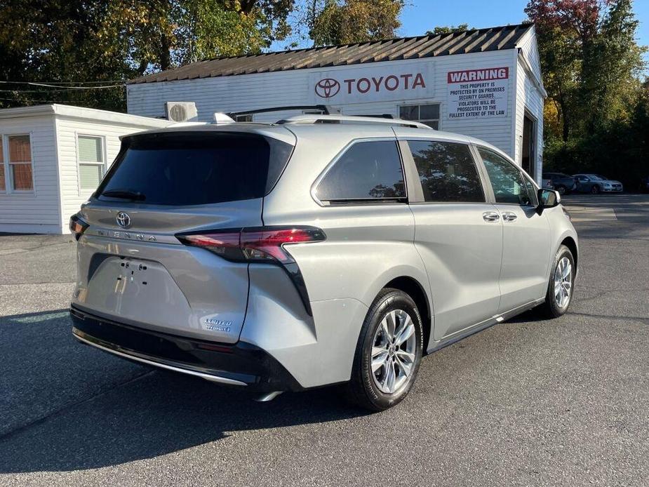 used 2024 Toyota Sienna car, priced at $61,991