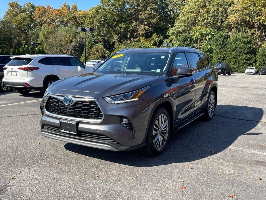 used 2022 Toyota Highlander Hybrid car, priced at $51,791