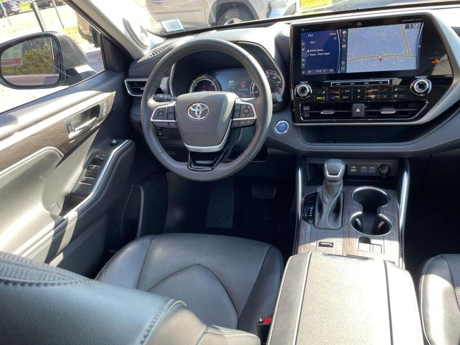 used 2022 Toyota Highlander Hybrid car, priced at $51,791