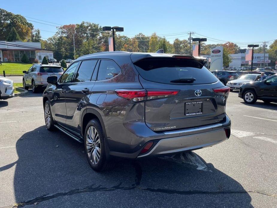 used 2022 Toyota Highlander Hybrid car, priced at $51,791