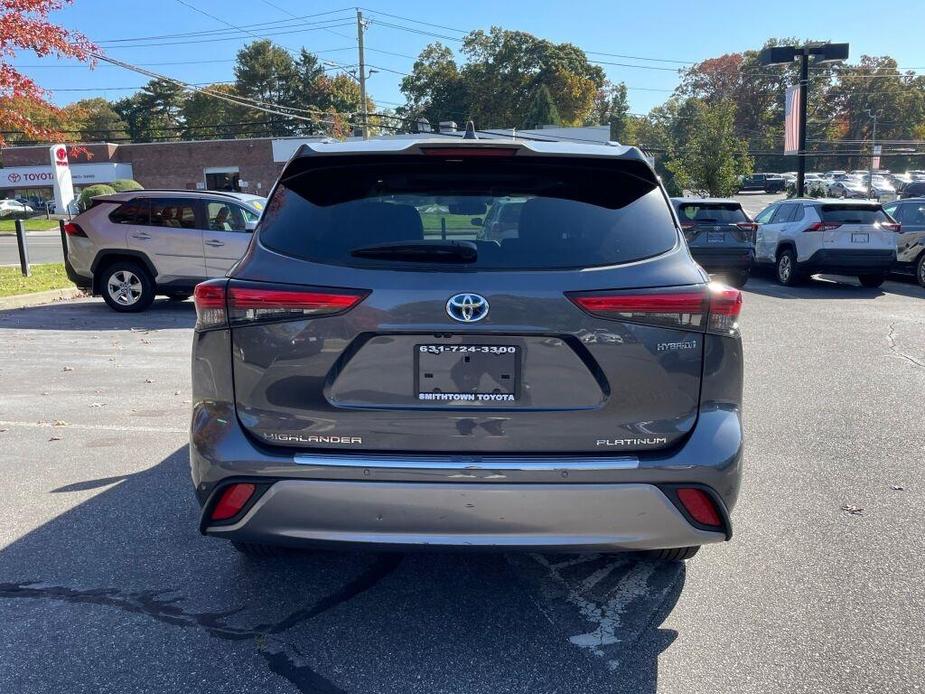 used 2022 Toyota Highlander Hybrid car, priced at $51,791