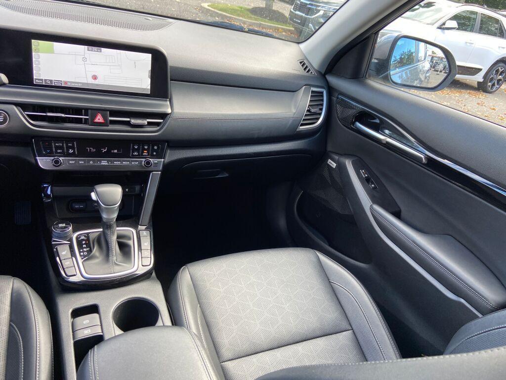 used 2024 Kia Seltos car, priced at $23,265