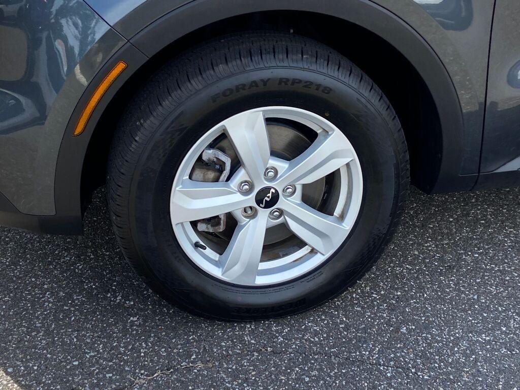 used 2022 Kia Sorento car, priced at $23,495